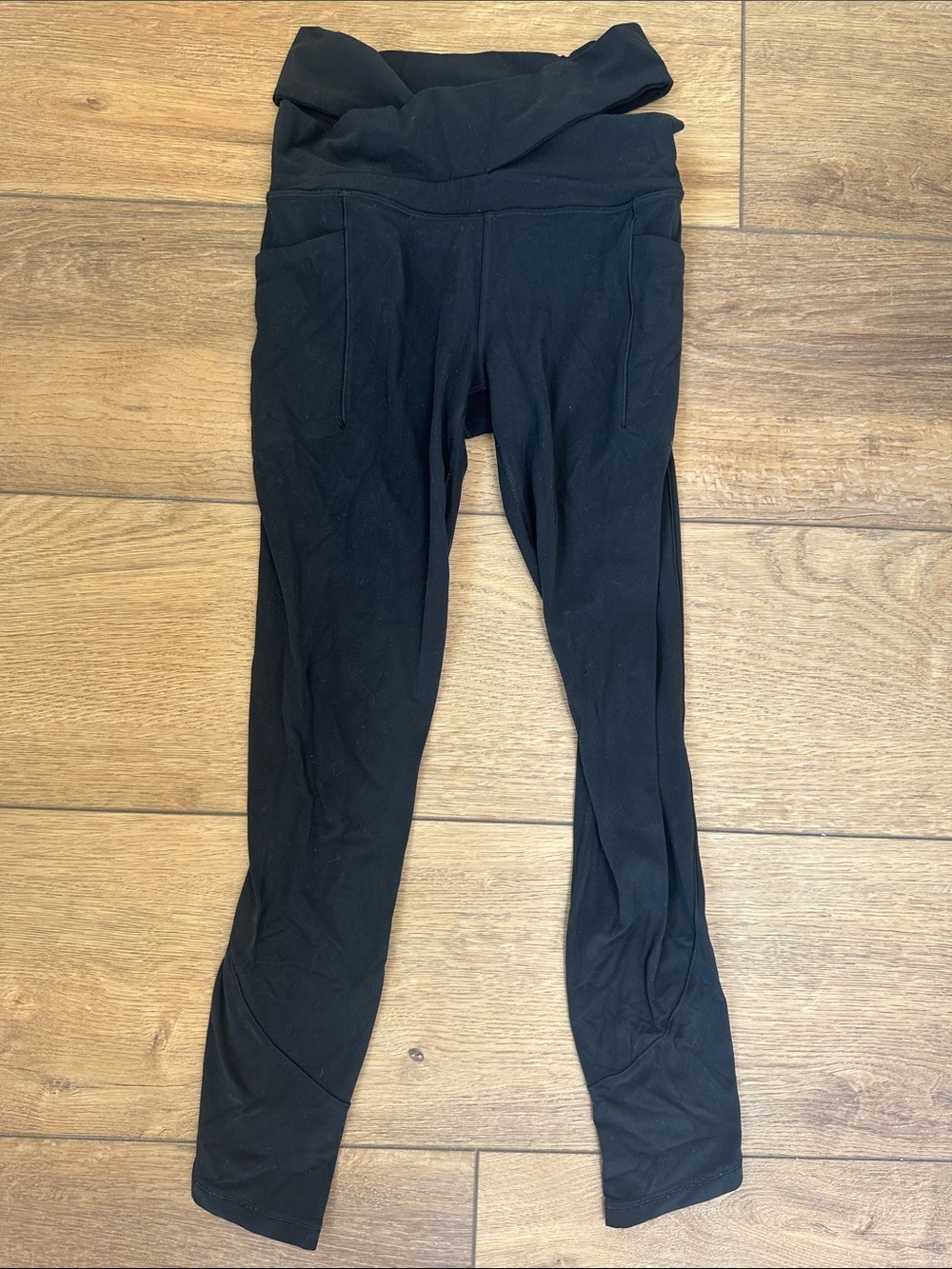 Athleta Salutations Stash Wrap Tight Leggings